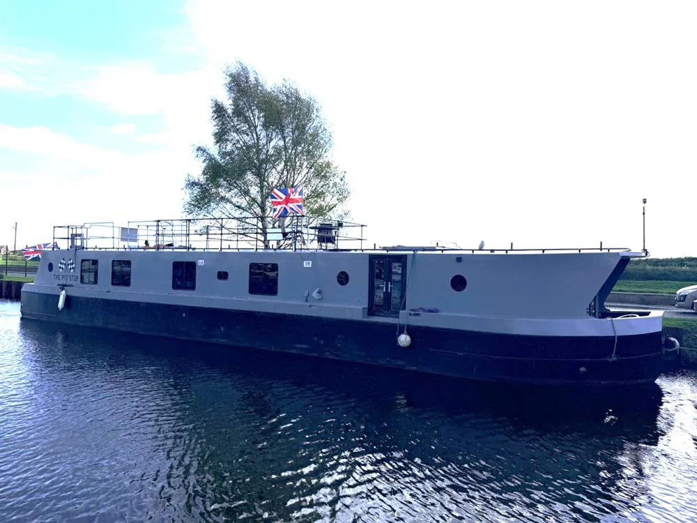 BoatPhoto.alt