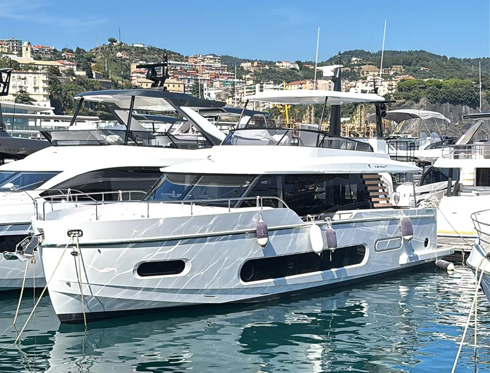 BoatPhoto.coverAlt
