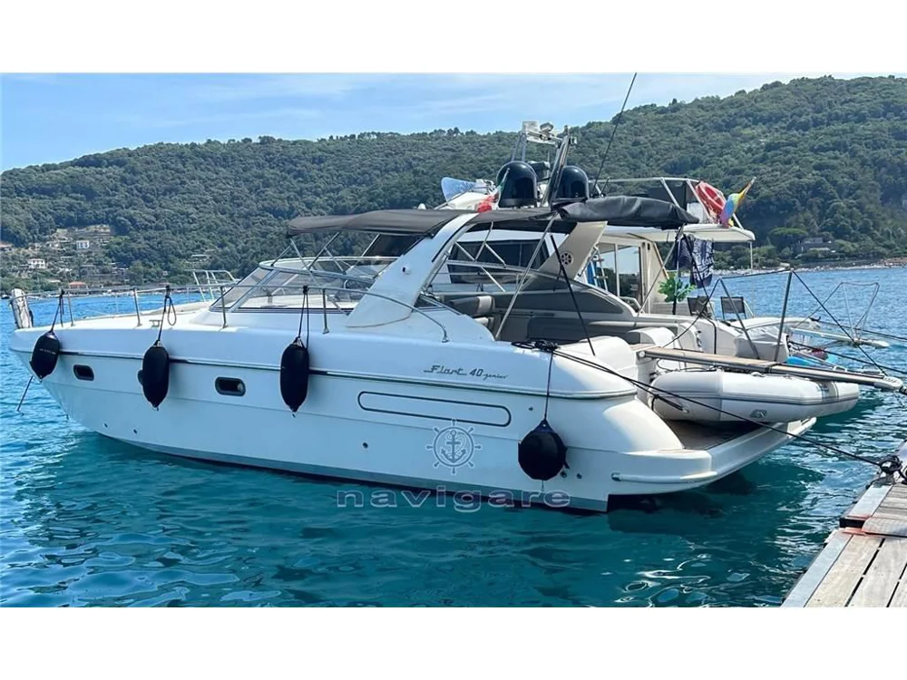 BoatPhoto.coverAlt