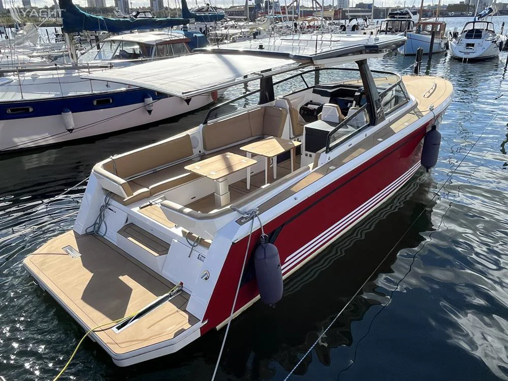 BoatPhoto.alt