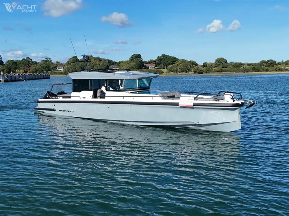 BoatPhoto.coverAlt