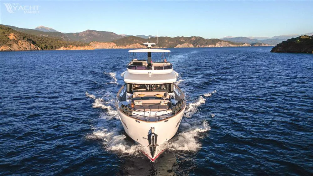 BoatPhoto.coverAlt