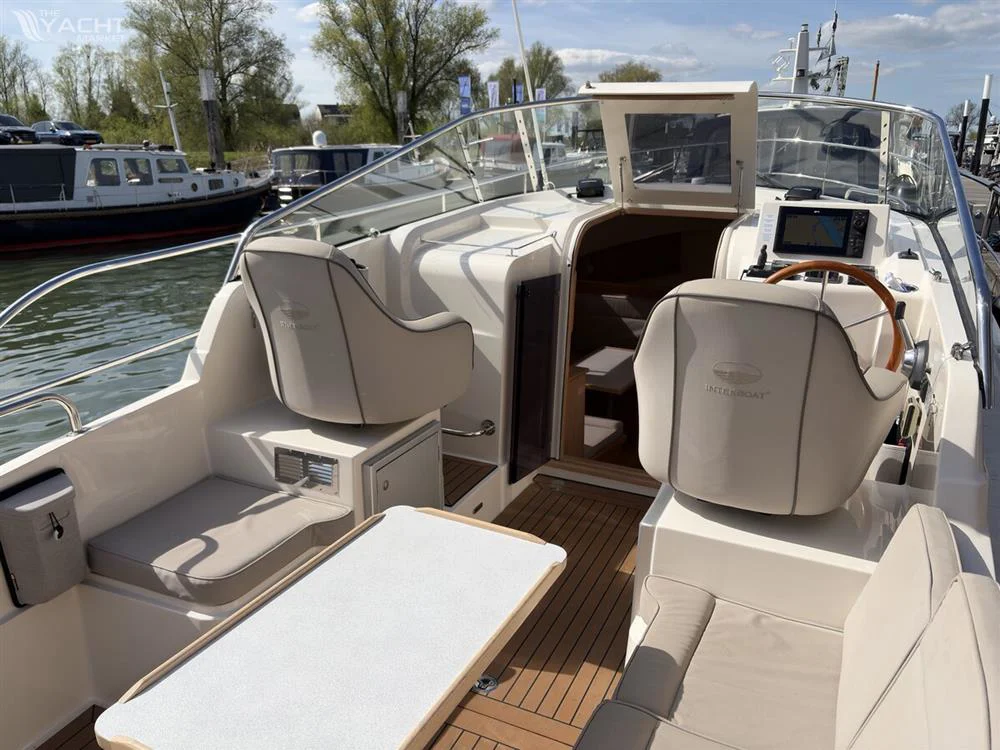 BoatPhoto.alt