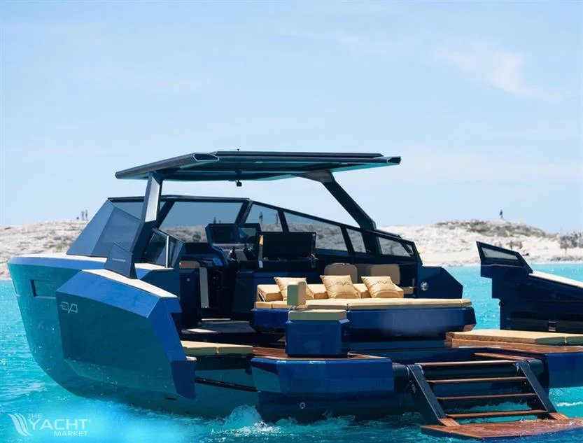 BoatPhoto.coverAlt