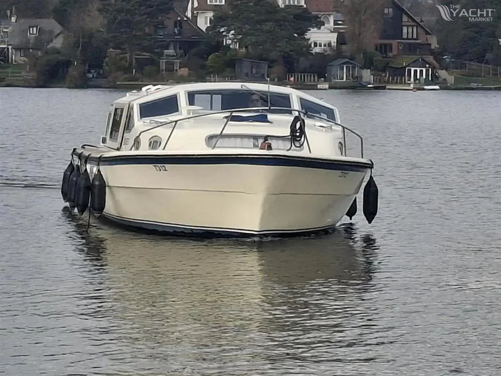 BoatPhoto.alt