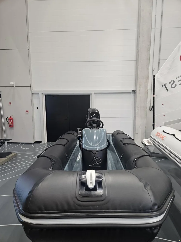 BoatPhoto.coverAlt