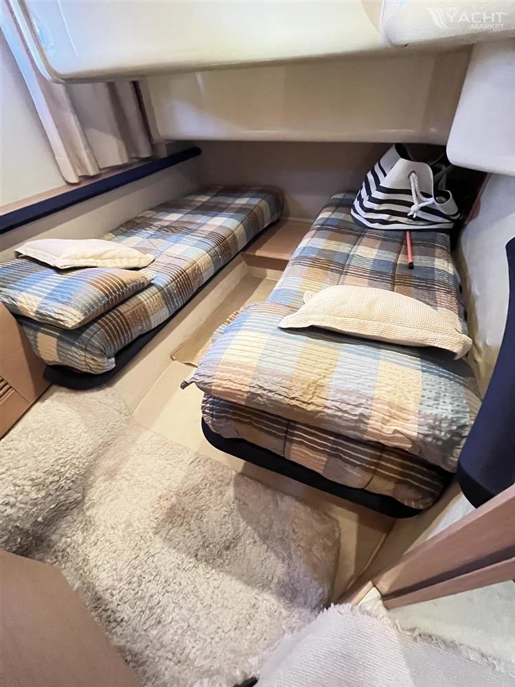 2008 Azimut 43 for sale in Málaga, Spain, photo 3 of 4