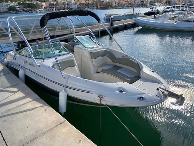BoatPhoto.coverAlt