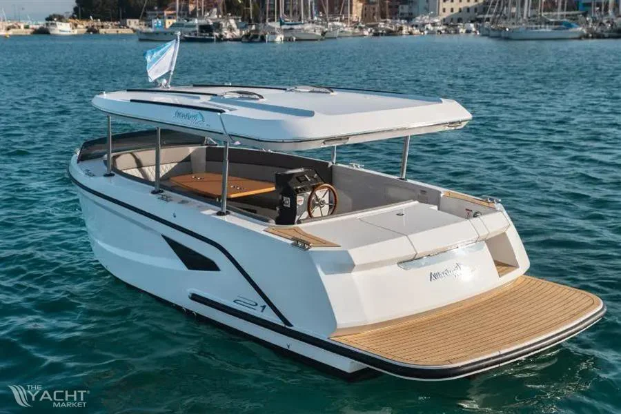 BoatPhoto.alt