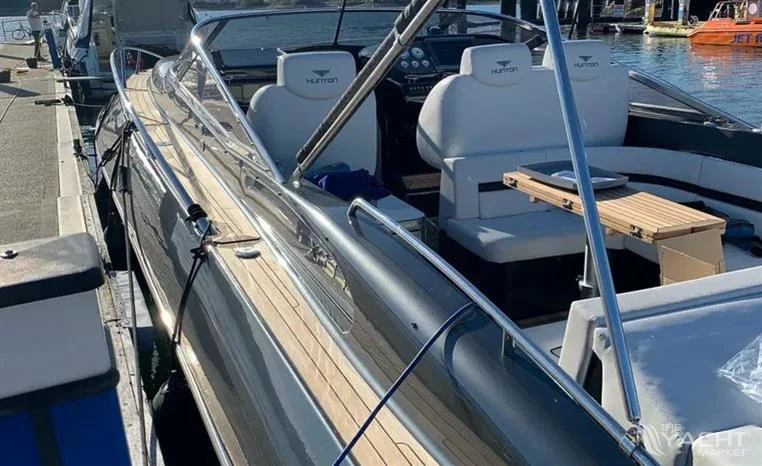 BoatPhoto.alt