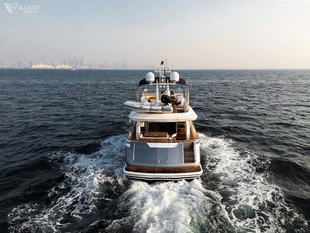 BoatPhoto.alt