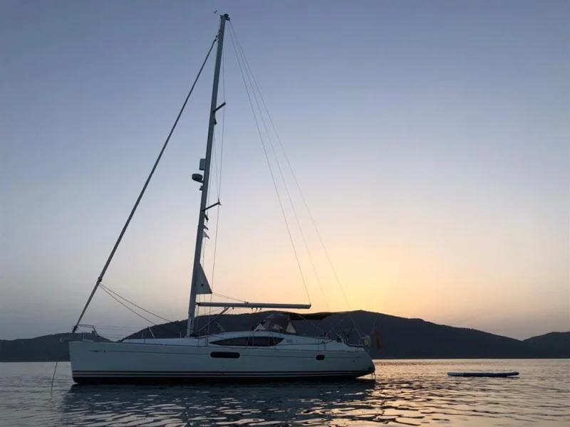 BoatPhoto.coverAlt
