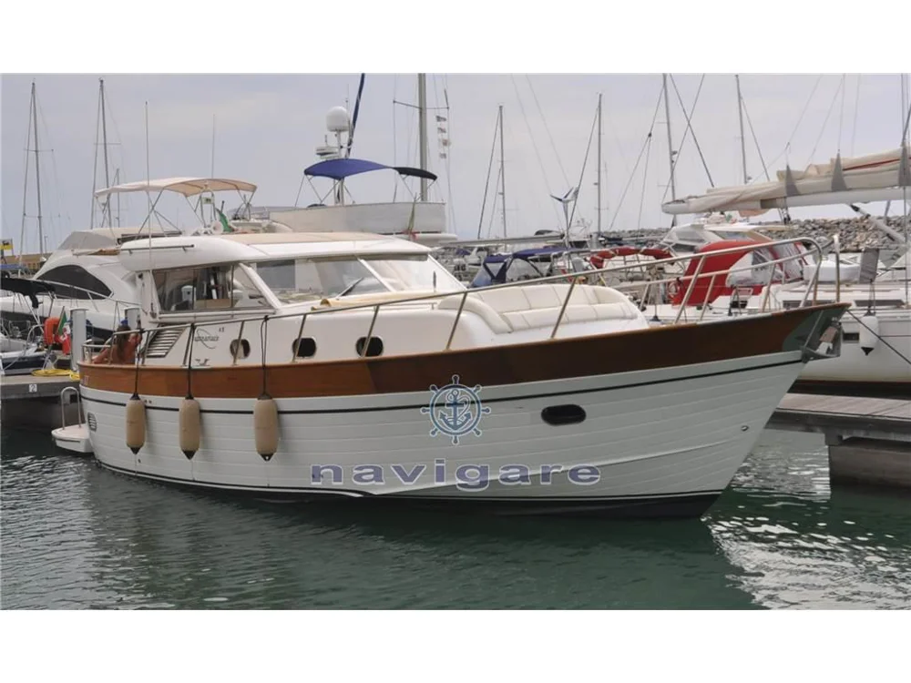 BoatPhoto.coverAlt