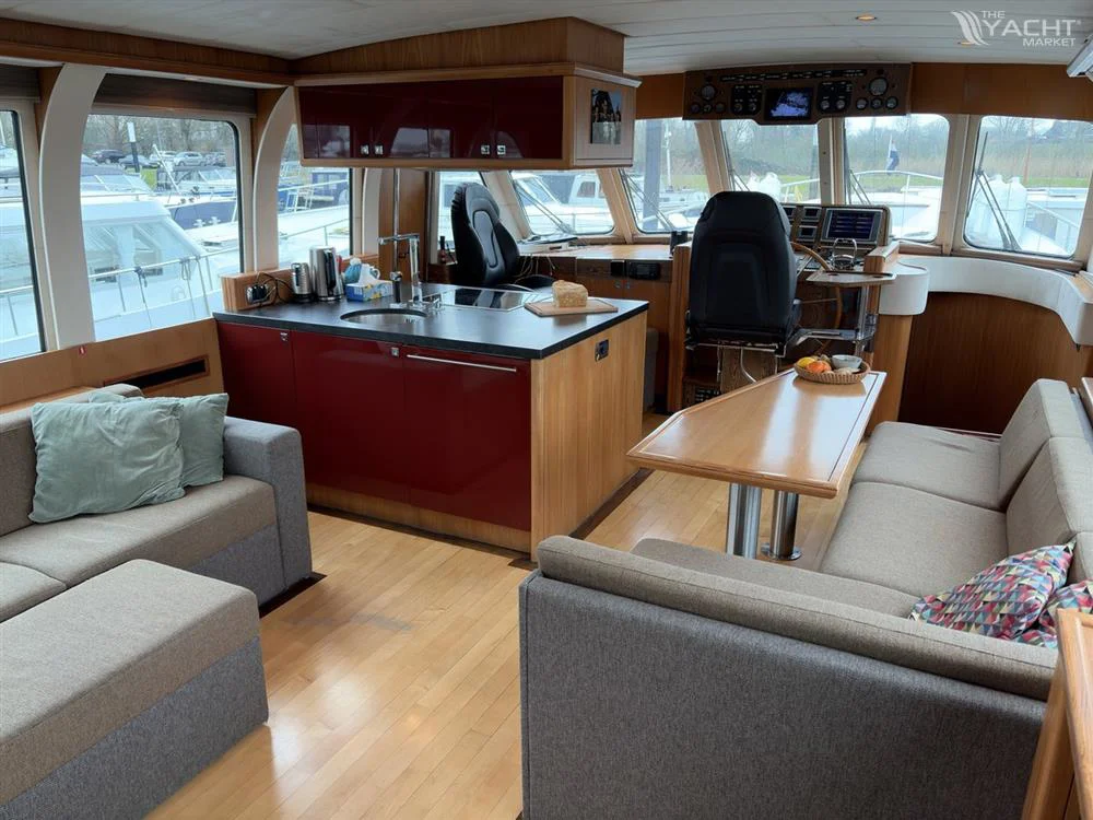 BoatPhoto.alt