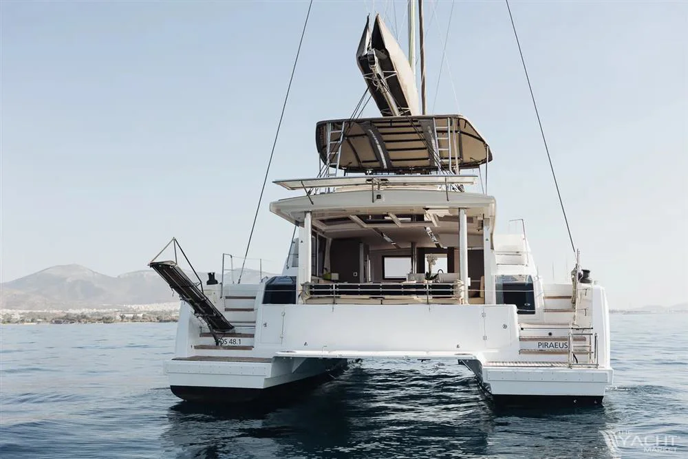 BoatPhoto.coverAlt