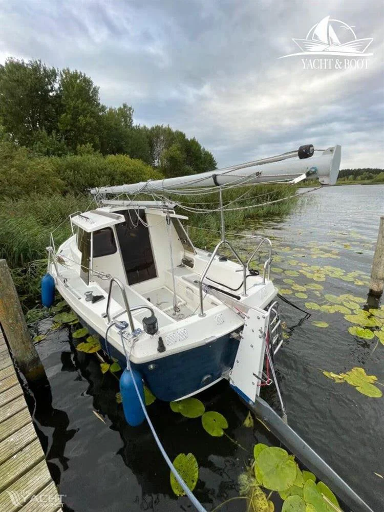 BoatPhoto.alt