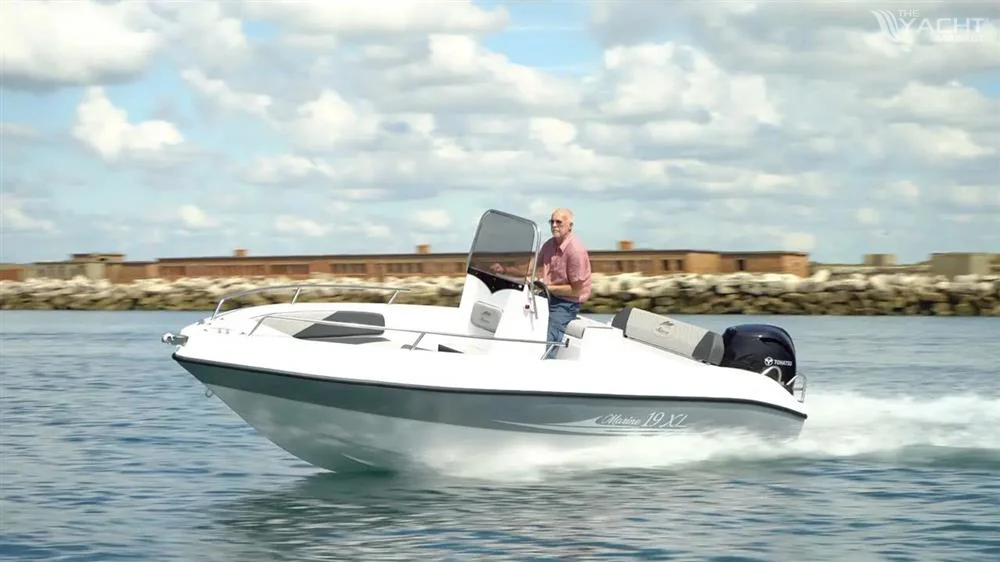 BoatPhoto.alt