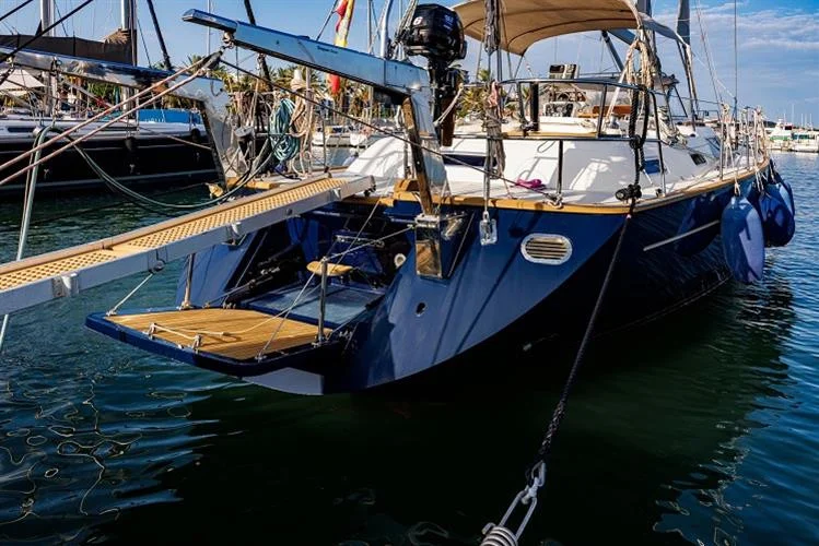 BoatPhoto.coverAlt