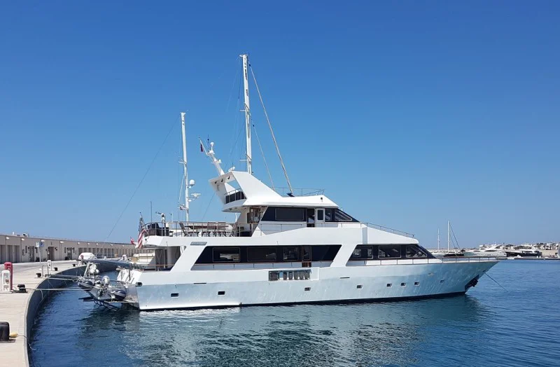 BoatPhoto.coverAlt