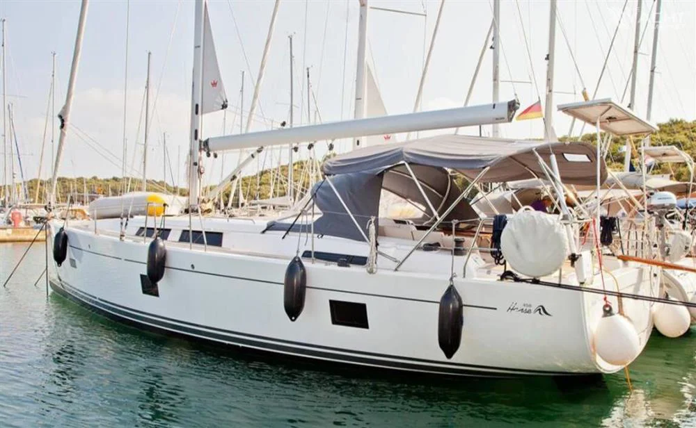 BoatPhoto.coverAlt