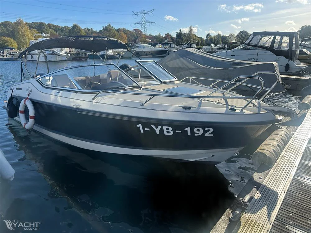 BoatPhoto.coverAlt