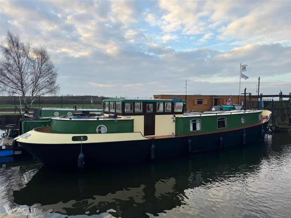 BoatPhoto.alt