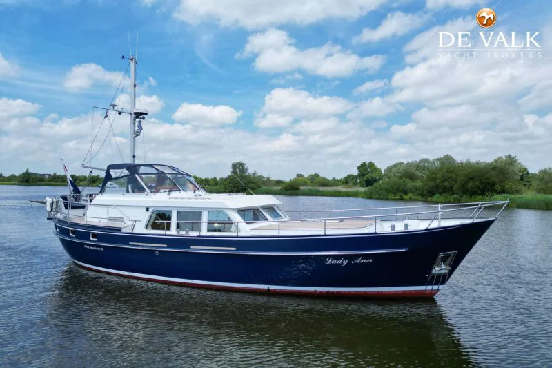 BoatPhoto.coverAlt
