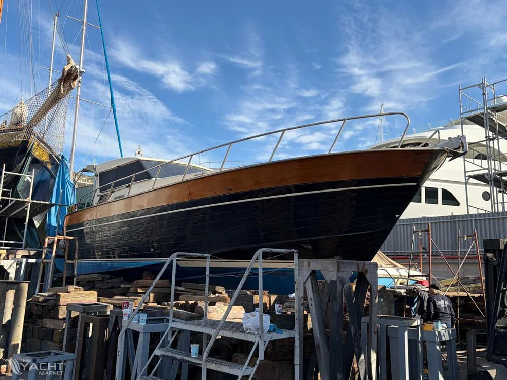 2000 APREAMARE 12m for sale in Athens, Greece, photo 3 of 5
