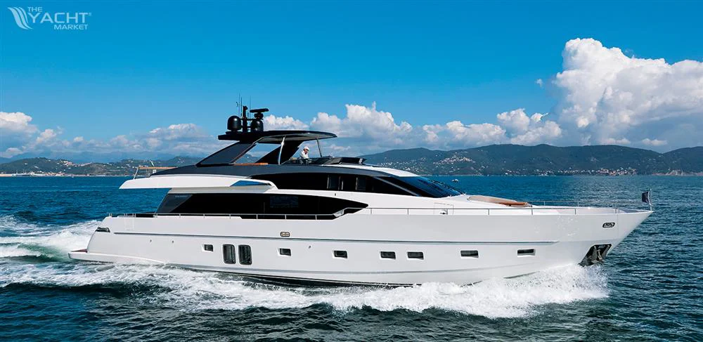 BoatPhoto.coverAlt