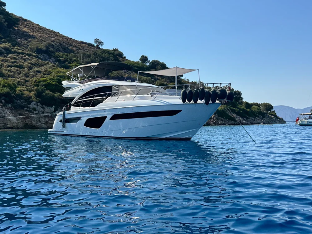 2021 Princess Yachts F55 for sale in Muğla, Turkey, photo 3 of 5