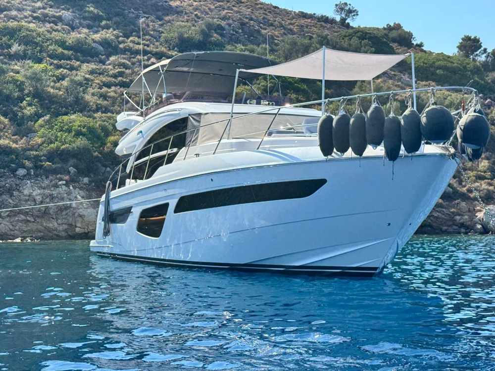 2021 Princess Yachts F55 for sale in Muğla, Turkey, photo 4 of 5