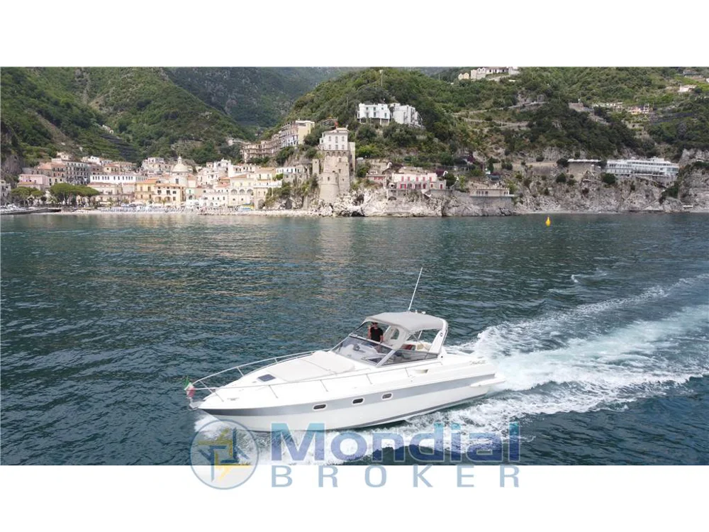 BoatPhoto.coverAlt