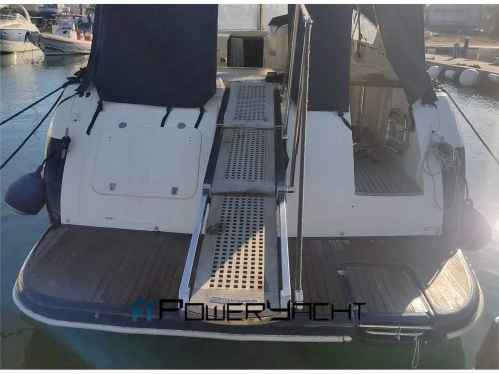 BoatPhoto.alt