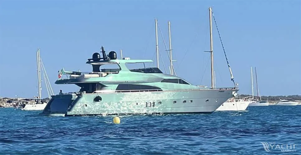 BoatPhoto.alt