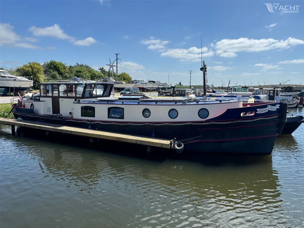 BoatPhoto.alt