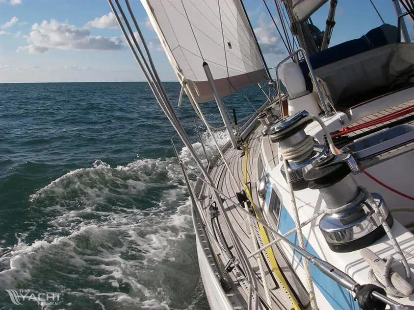 BoatPhoto.alt