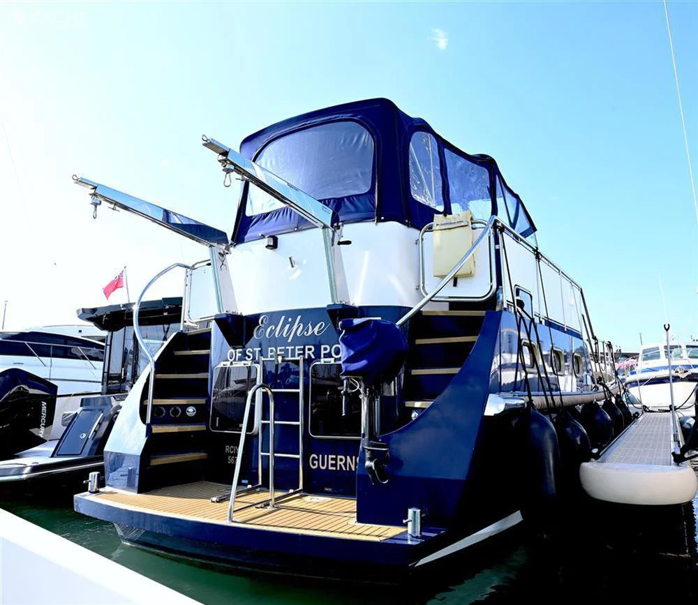 BoatPhoto.alt
