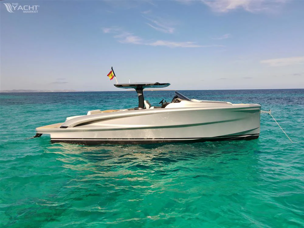 BoatPhoto.coverAlt