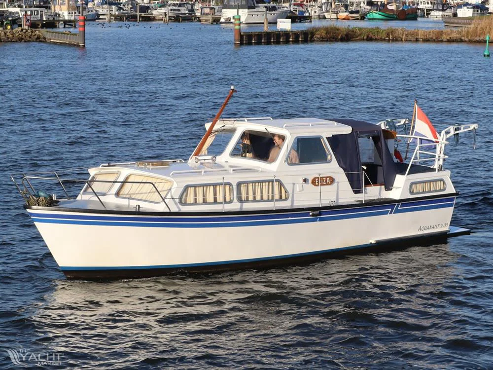 BoatPhoto.coverAlt