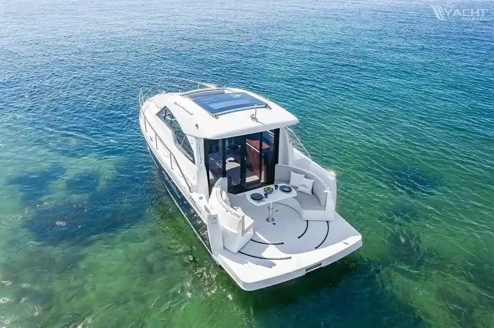 BoatPhoto.alt