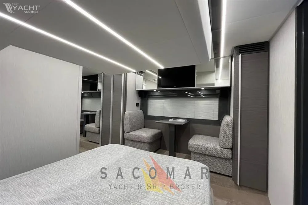 2023 Pershing 5x for sale in Italy, photo 3 of 5