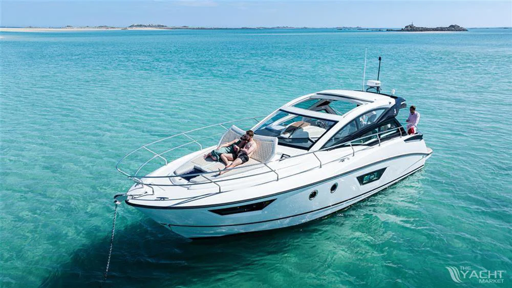 BoatPhoto.coverAlt