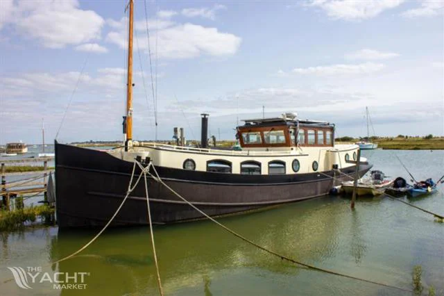 BoatPhoto.alt
