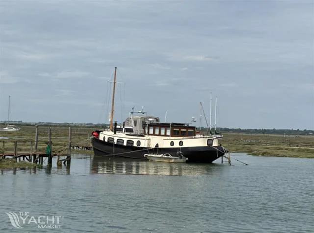BoatPhoto.alt