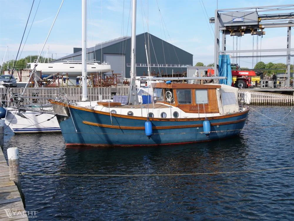 BoatPhoto.alt