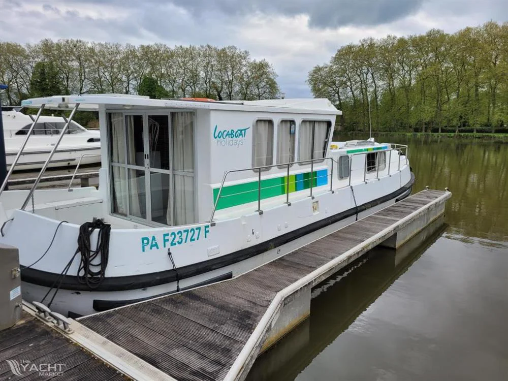 BoatPhoto.alt