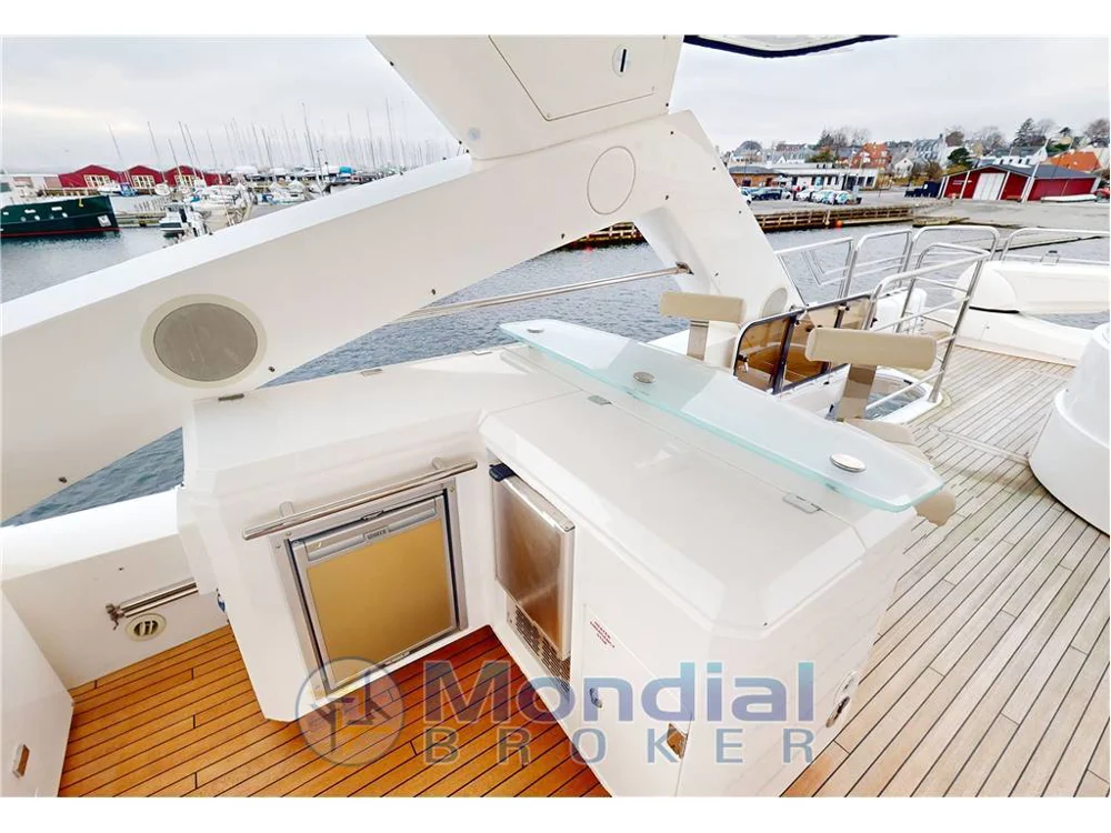 2011 SUNSEEKER 88 Yacht for sale in Denmark, photo 4 of 5