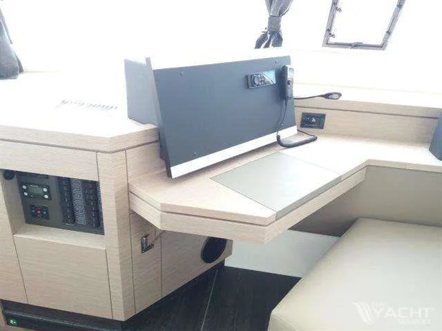 BoatPhoto.alt
