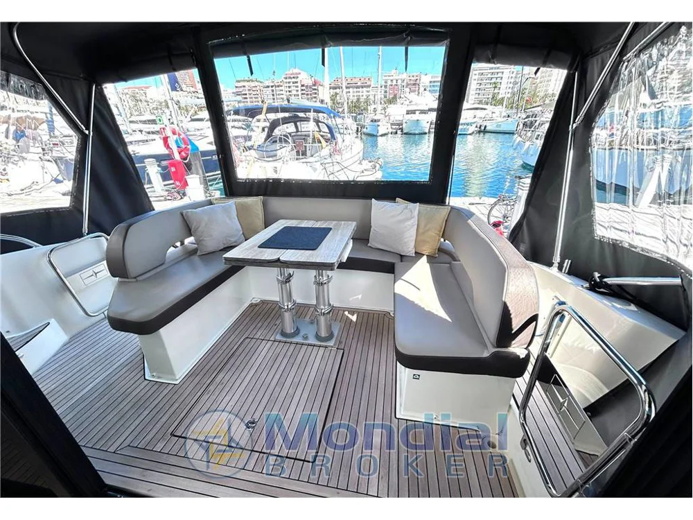 2017 Bavaria S40 Coupe for sale in Alicante, Spain, photo 5 of 5