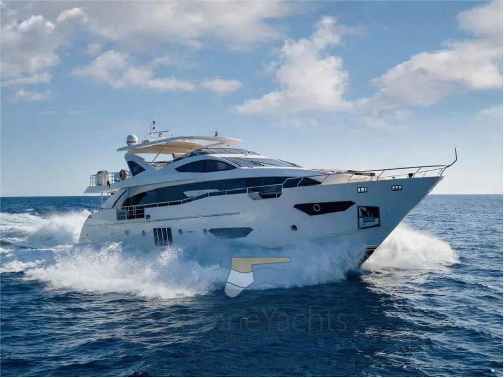 BoatPhoto.coverAlt